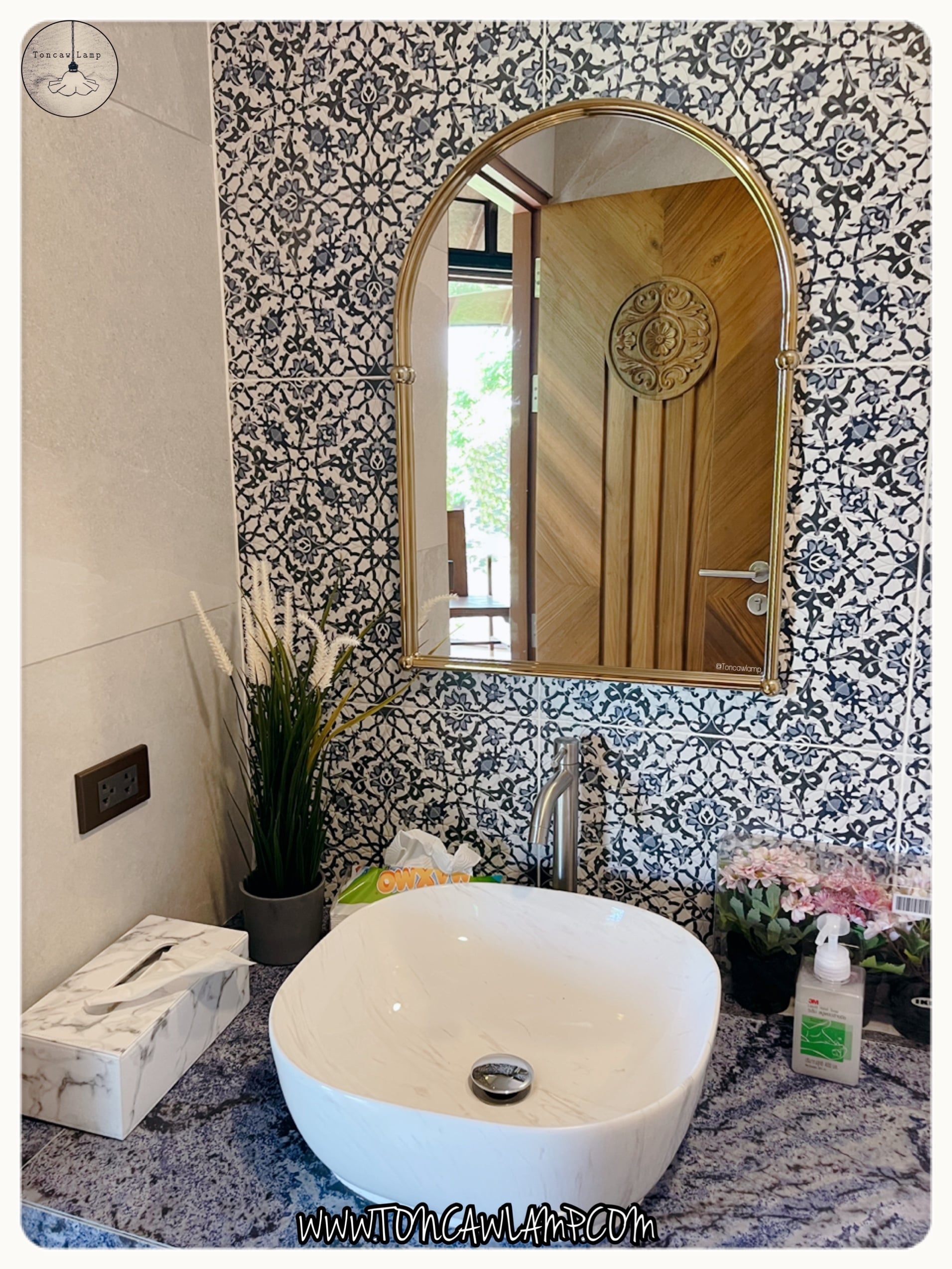 48931858-98F7-4513-8B19-140F16CED1B4